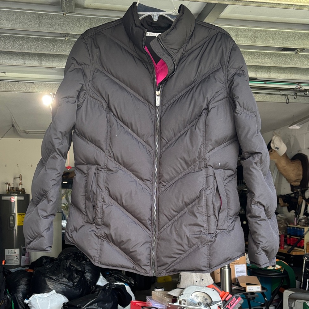 Tommy Hilfiger black Puffer Jacket with Bright Pink Lining